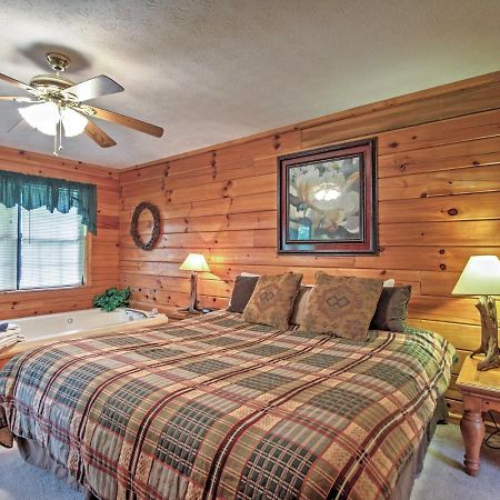 Idyllic Cabin With Hot Tub Less Than 2 Mi To Dollywood! 세비어빌 외부 사진