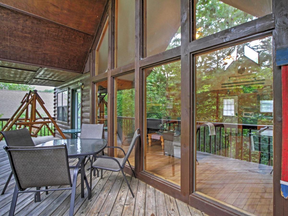 Idyllic Cabin With Hot Tub Less Than 2 Mi To Dollywood! 세비어빌 외부 사진